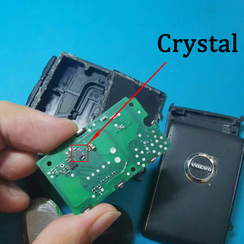 Crystal D137A SOP2 VOLVO Smart Key 2018 New Car Remote Fob PCB Repair
