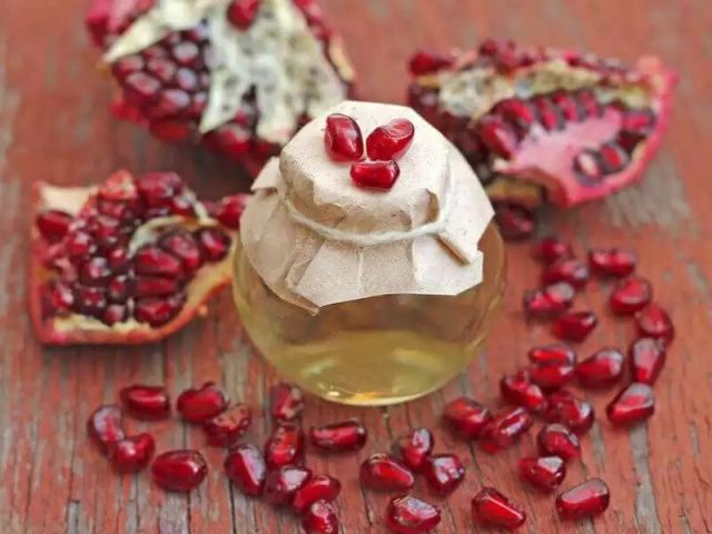 Pomegranate Seed Oil