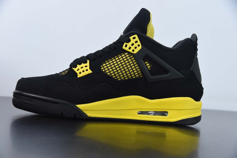 Air Jordan 4 “Thunder 2023” Black/Tour Yellow