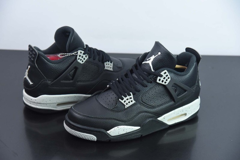 Air Jordan 4 Retro “Oreo” Black/Tech Grey