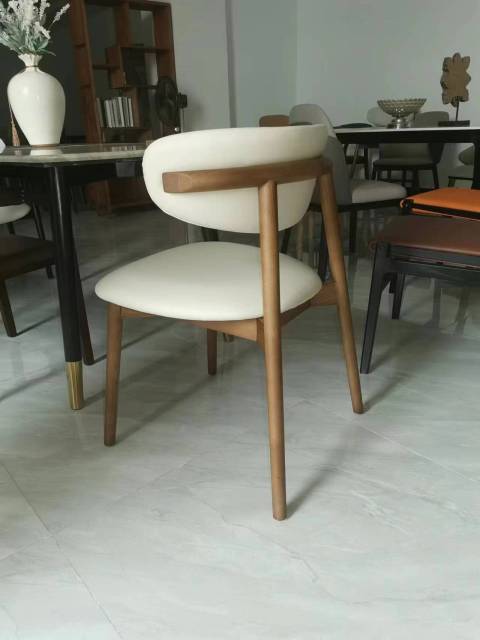 Solid wood dining chair