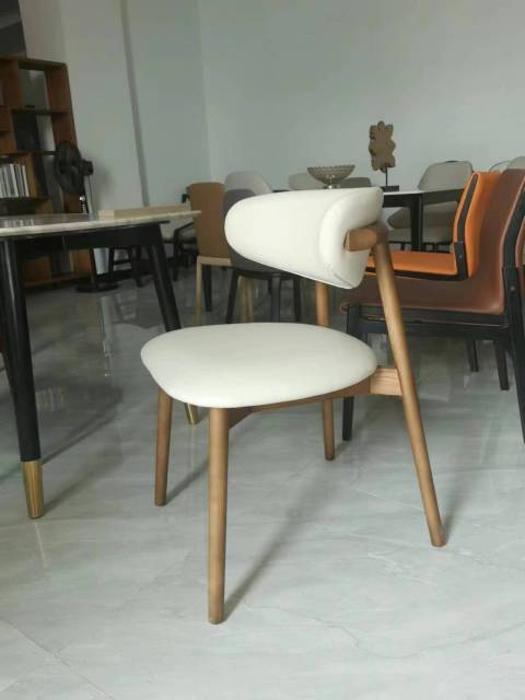 Solid wood dining chair