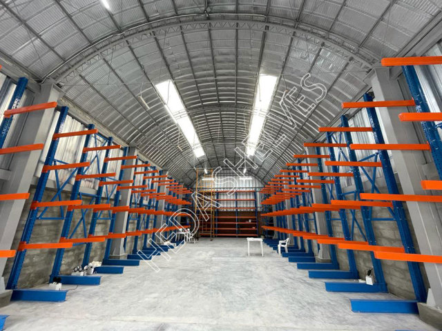 Industrial Cantilever Racking System - Warehouse