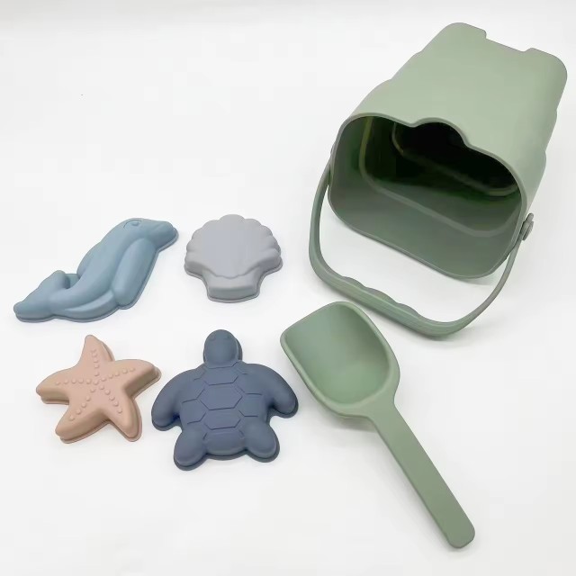 Silicone Beach Sand Pails for Travel