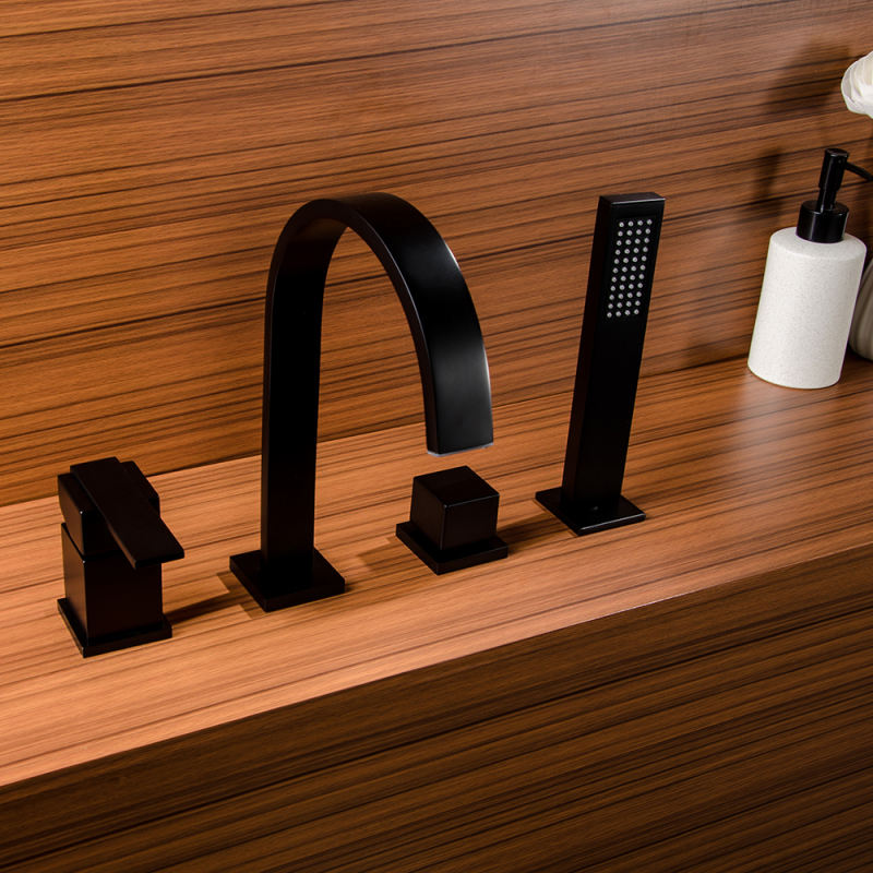 Bathroom Faucet With Single Handle Pull-out Spray