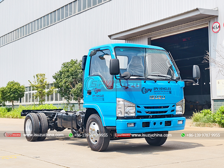 ISUZU 100P 4X2 Chassis - Front Right Side