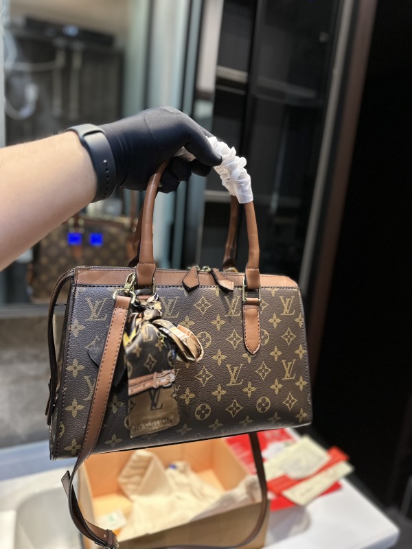 Lv handbag