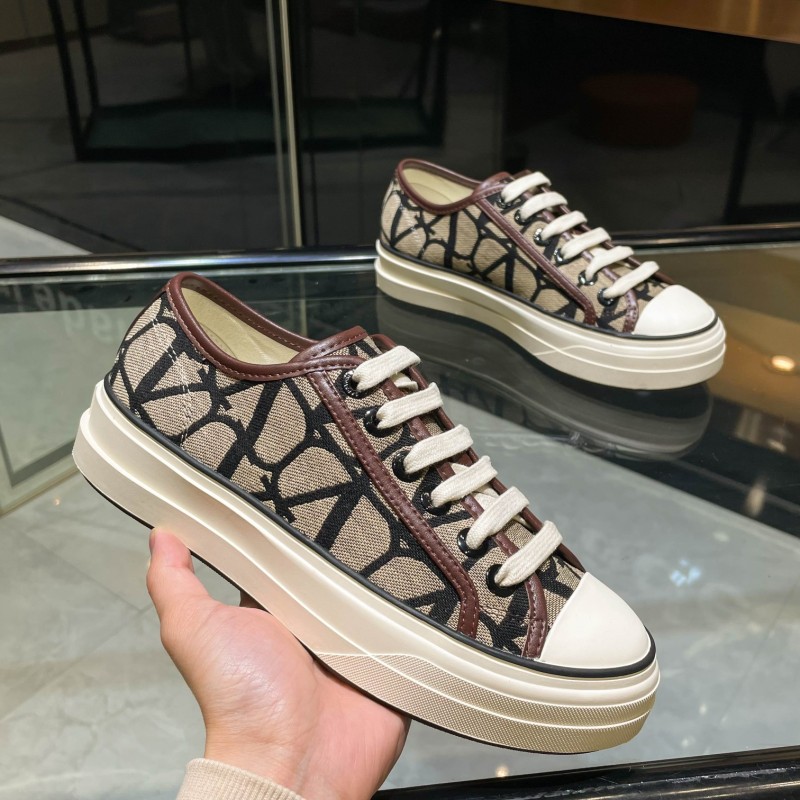 Valentino 2023 latest casual shoes couple hot style women's models