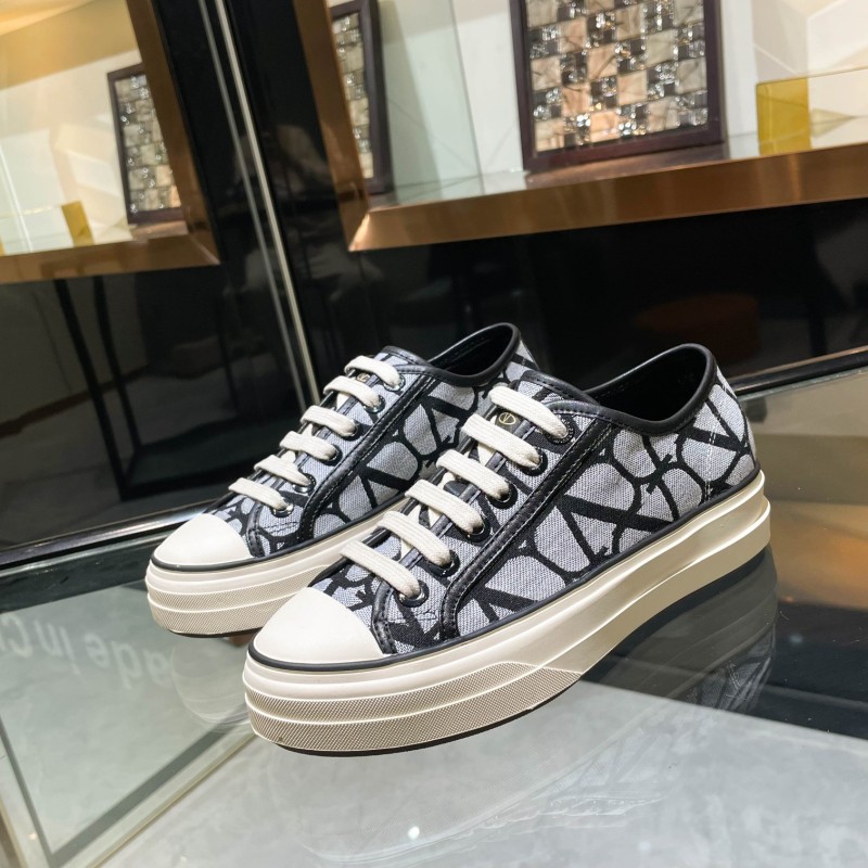 Valentino 2023 latest casual shoes couple hot style women's models