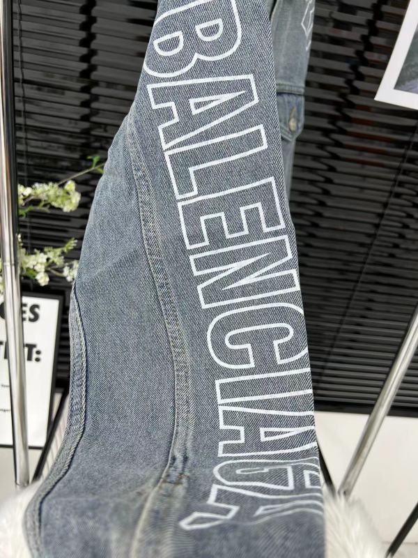 Balenciaga environmentally friendly fabric sleeves English letter denim jacket