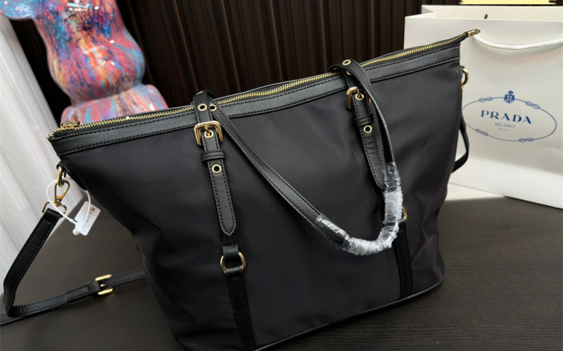 Prada detachable crossbody shoulder strap nylon bag-cloth bag portable crossbody shoulder bag