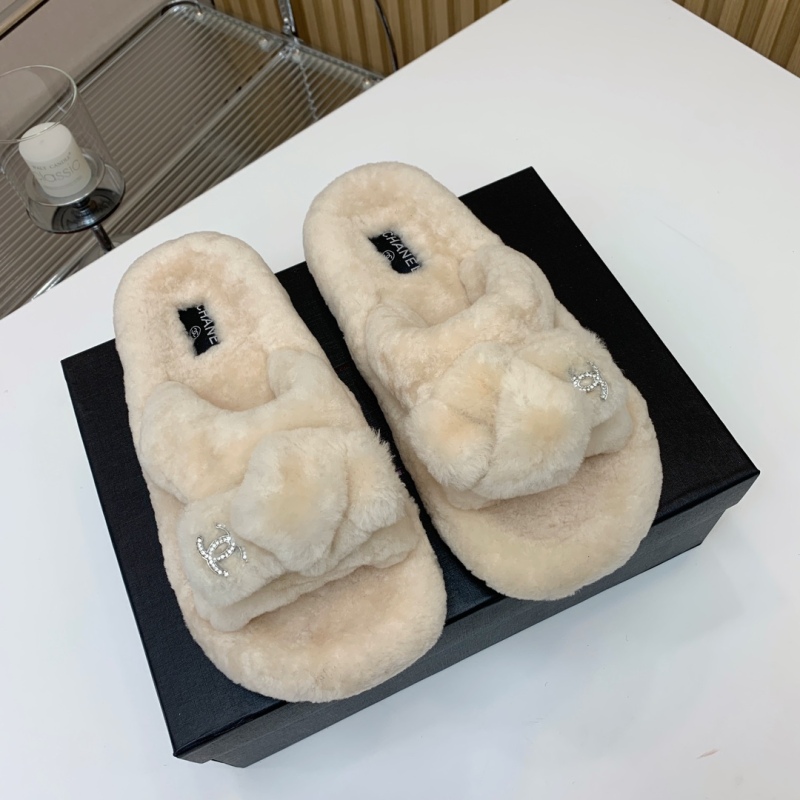 Chanel casual and versatile fashion slippers and fur slippers