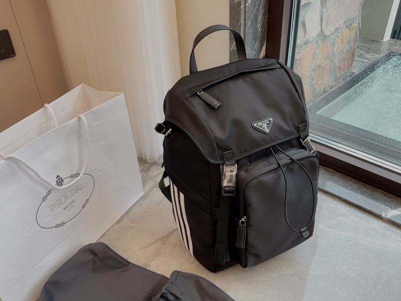Prada × Adidas joint model Re-Nylon regenerated nylon Saffiano leather backpack