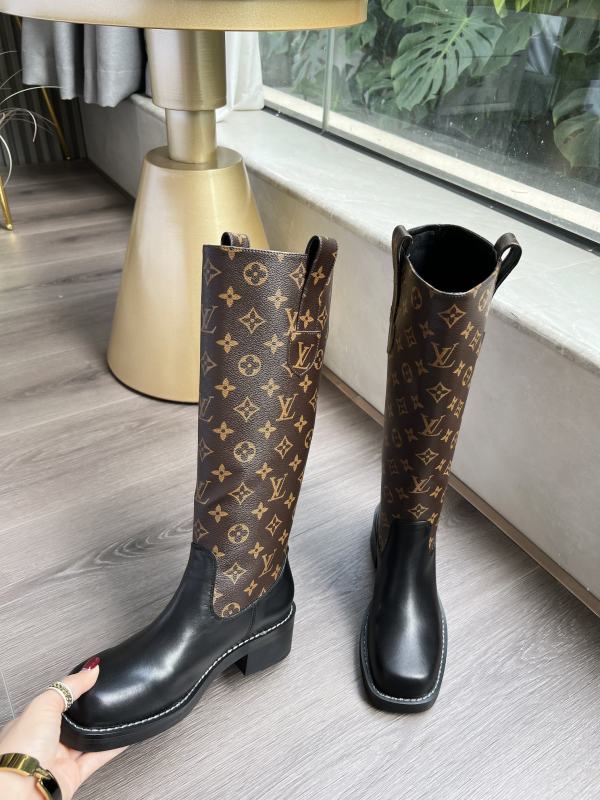 Louis vuitton full-grain cowhide logo embossed short boots