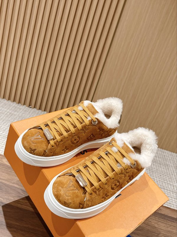 Louis Vuitton new fall and winter time out series wool thick-soled sneakers