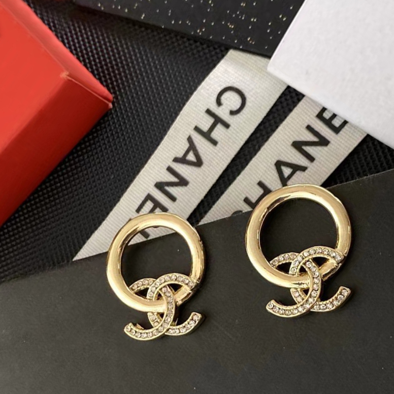 CHANEL latest New arrival small fragrant diamond hollow ring letter stud earrings