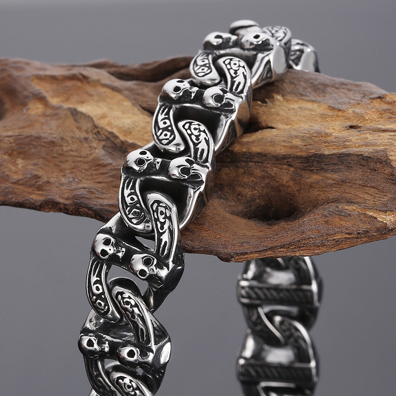 Stylish Klapgo Stainless Steel Gothic Skull Chain Bracelet - Cool Gothic Biker Bracelet for Men and Women