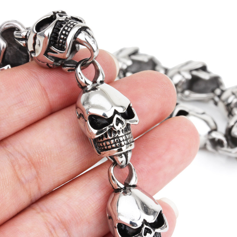 Domineering and personalized fashion skull punk style men's necklace