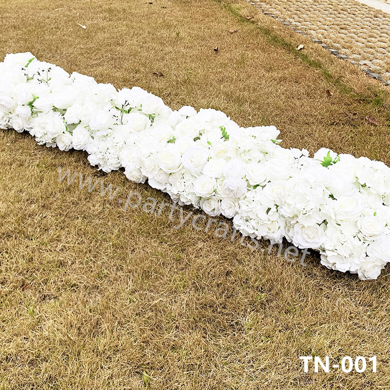 white flower table runner (TN-001)