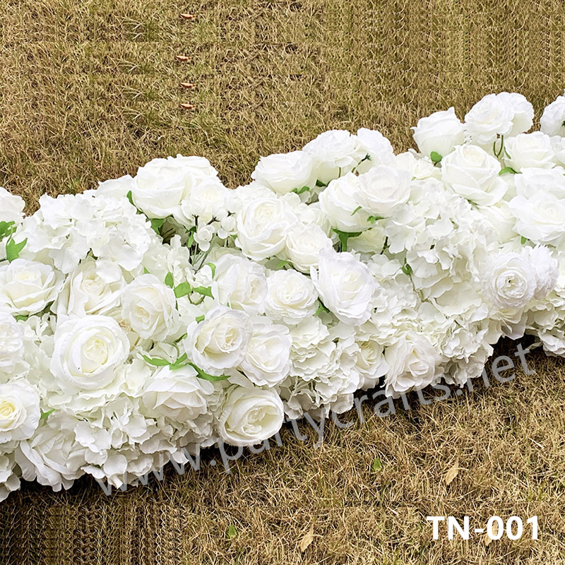 white flower table runner (TN-001)