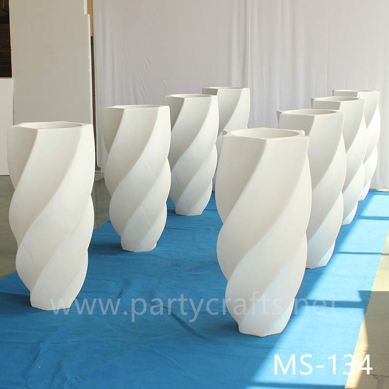 White fiberglass vase  decoration spiral pattern wedding party decoration bridal shower event decoration living room hotel hall decoration