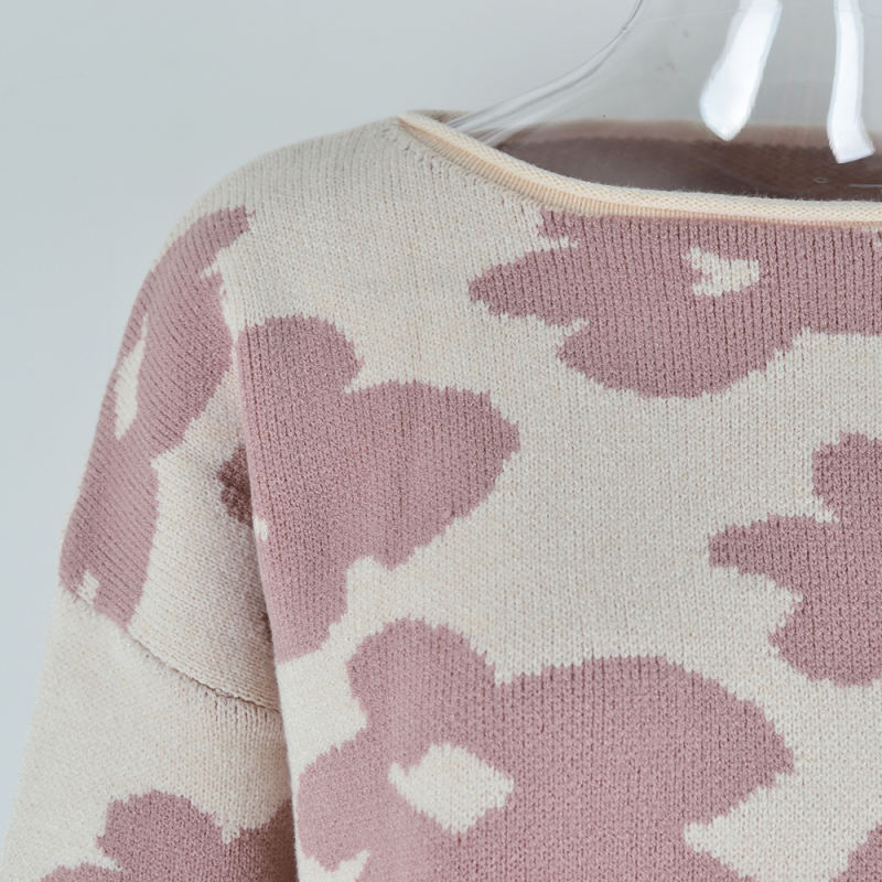Khaki Flower Pattern Short Style Knit Sweater