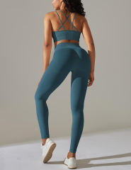 Bllue-green Crisscross Back Yoga Bra and High Waist Legging Set