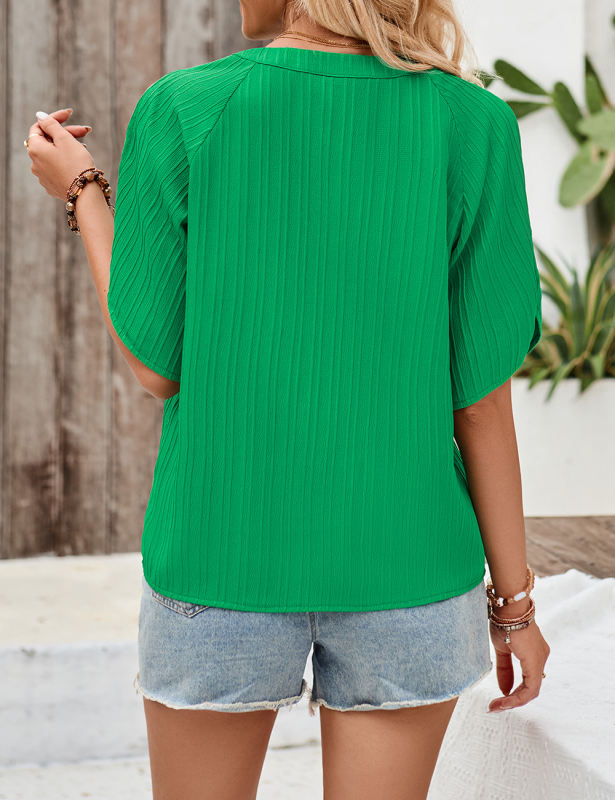 Green Solid Color V-Neckline Textured Blouse