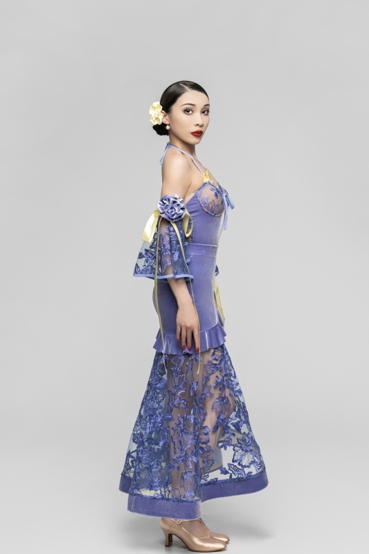 Velvet stitching roses Embroidered Modern skirt（Violets / With Sleeve Decoration）