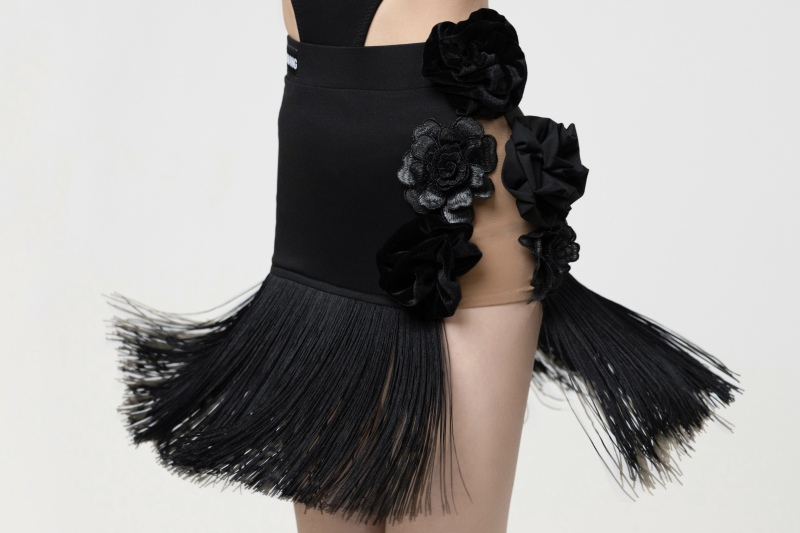 Multi-Flowers Tassels skirt（Black）