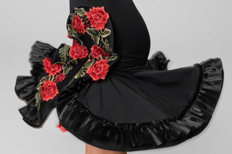 Rose suspender Lace skirt suit （Black）