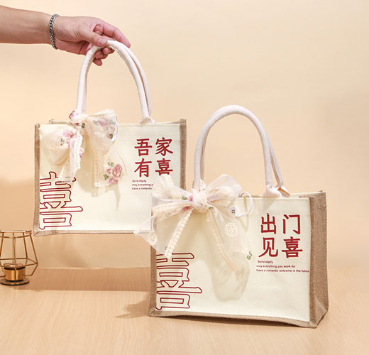 Durable custom canvas beach totes