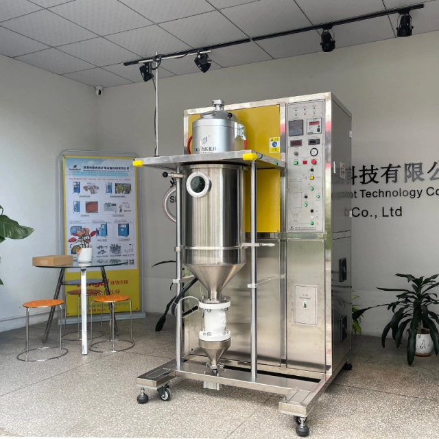 Granulator machine