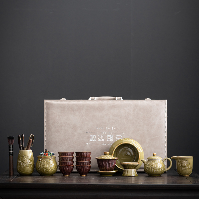 Celadon tea set in various styles
