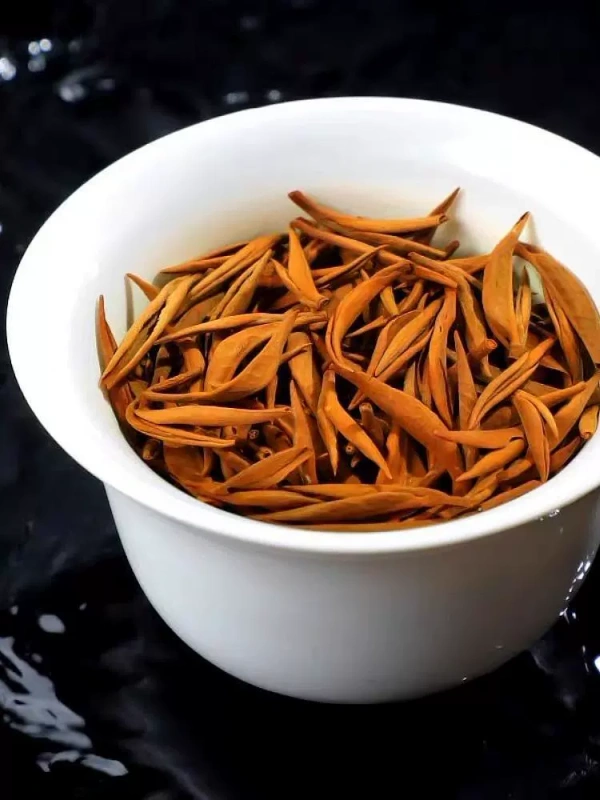 Black tea plum accounts for single buds Jinjunmei