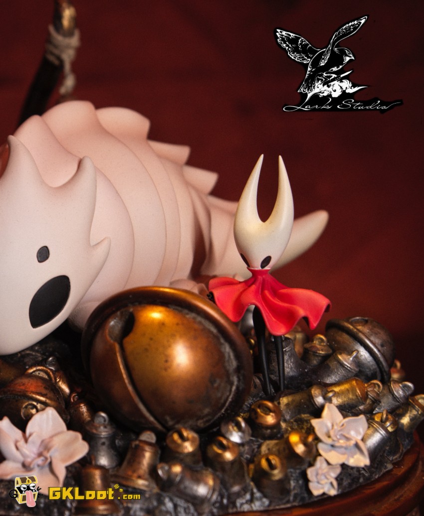 Lark Studio Hollow Knight: Silksong Hornet & Bell Beast Statue - View 3 Lark Studio Hollow Knight: Silksong Hornet & Bell Beast Statue - View 3