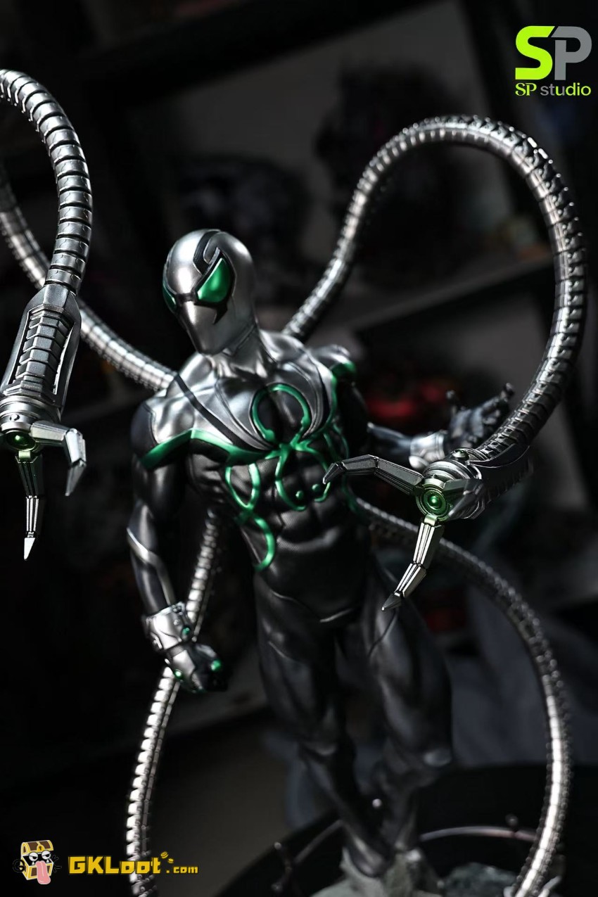 SP Studio 1/4 Marvel Comics Spider Man Statue w/ LED - View 9 SP Studio 1/4 Marvel Comics Spider Man Statue w/ LED - View 9