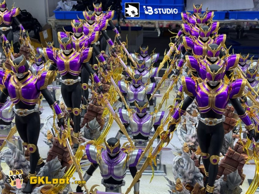 LB Studio Kamen Rider Kuuga Titan Form Statue - View 1 LB Studio Kamen Rider Kuuga Titan Form Statue - View 1