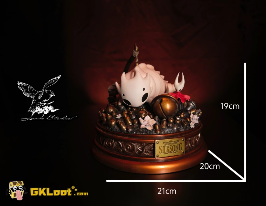 Lark Studio Hollow Knight: Silksong Hornet & Bell Beast Statue - View 1 Lark Studio Hollow Knight: Silksong Hornet & Bell Beast Statue - View 1