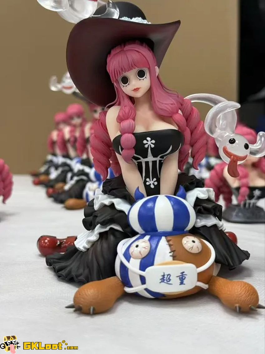 Sheep Studio Pop One Piece Perona Statue - View 2 Sheep Studio Pop One Piece Perona Statue - View 2