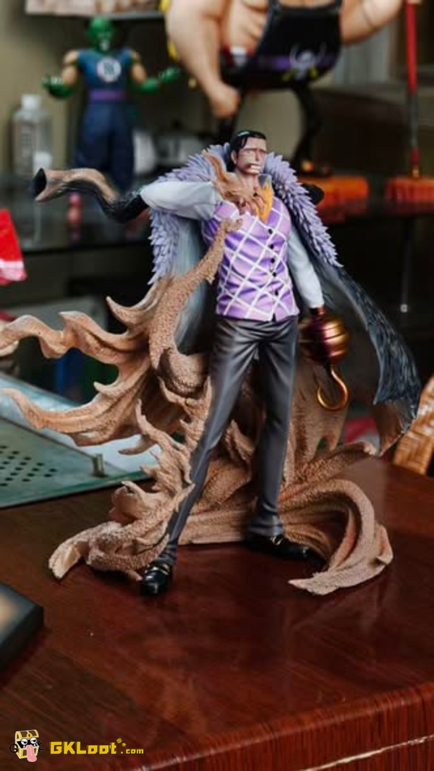 C2 Studio One Piece Sir Crocodile Statue - View 5 C2 Studio One Piece Sir Crocodile Statue - View 5