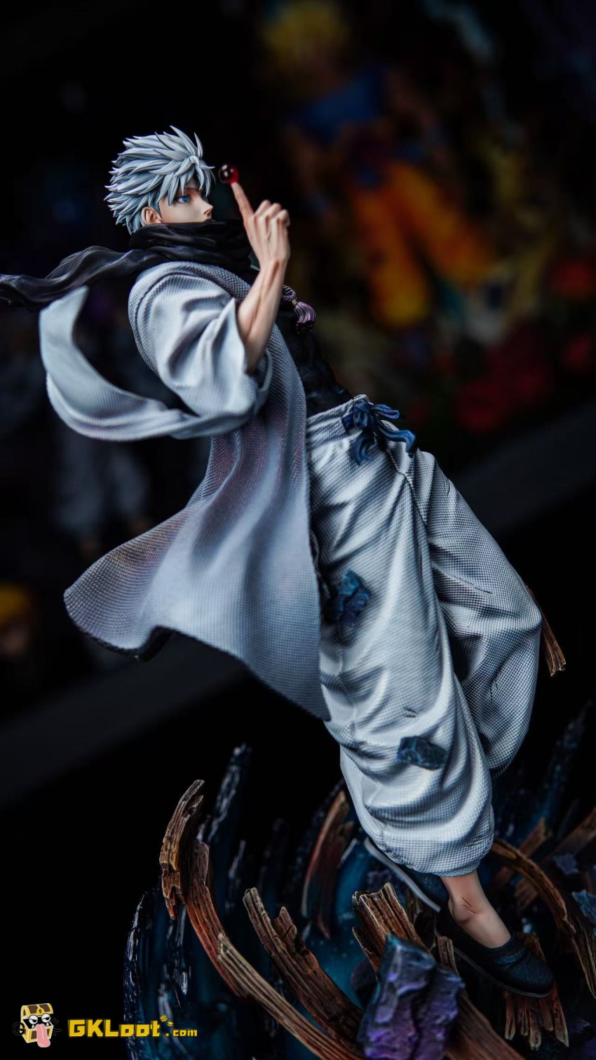 JJking Studio 1/6 Jujutsu Kaisen Satoru Gojo Statue - View 6 JJking Studio 1/6 Jujutsu Kaisen Satoru Gojo Statue - View 6