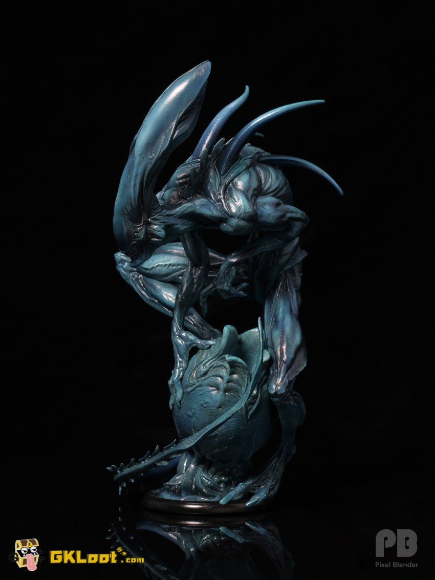 Pixel Blender Studio Alien Statue - View 2 Pixel Blender Studio Alien Statue - View 2