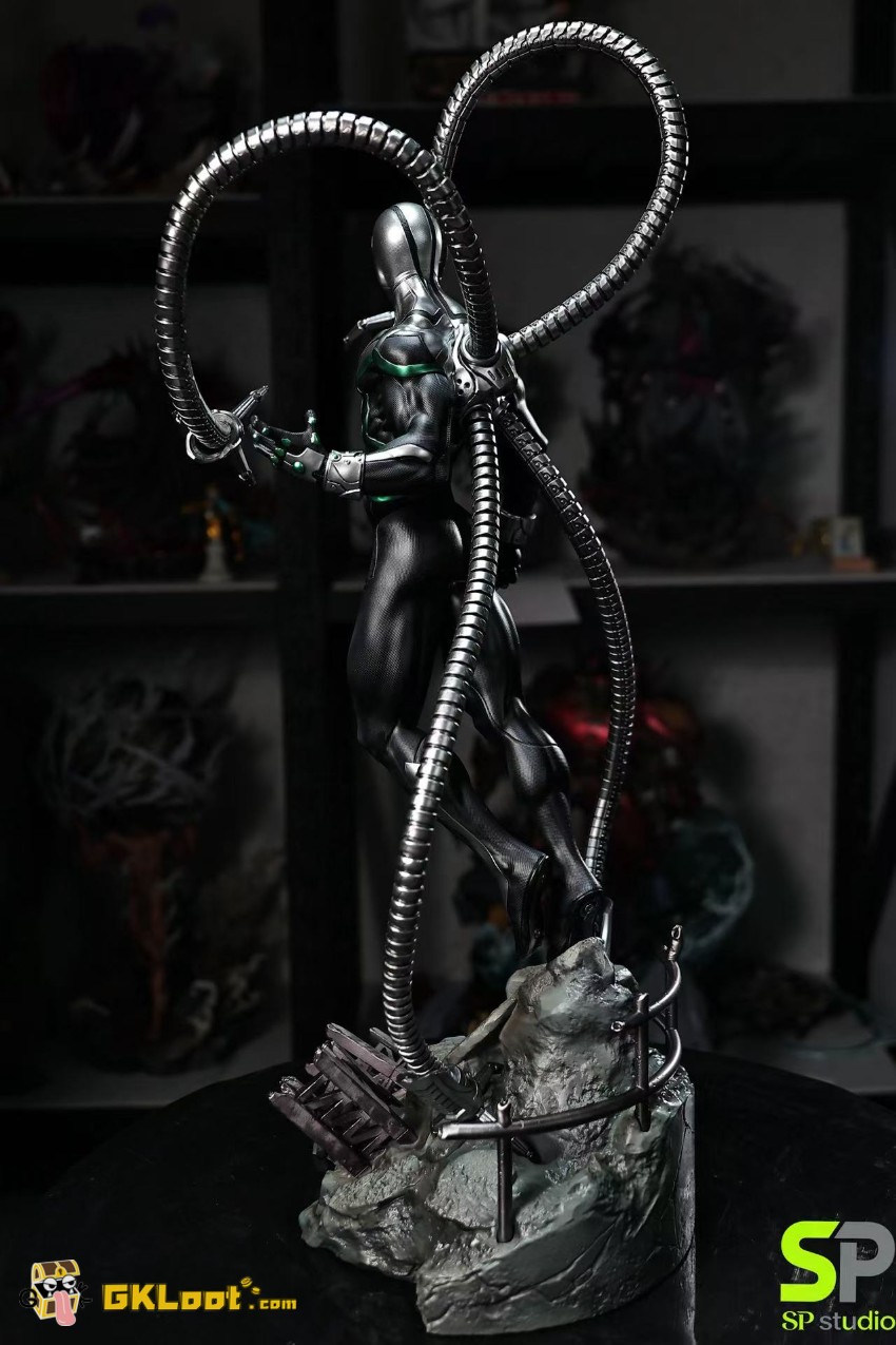 SP Studio 1/4 Marvel Comics Spider Man Statue w/ LED - View 5 SP Studio 1/4 Marvel Comics Spider Man Statue w/ LED - View 5