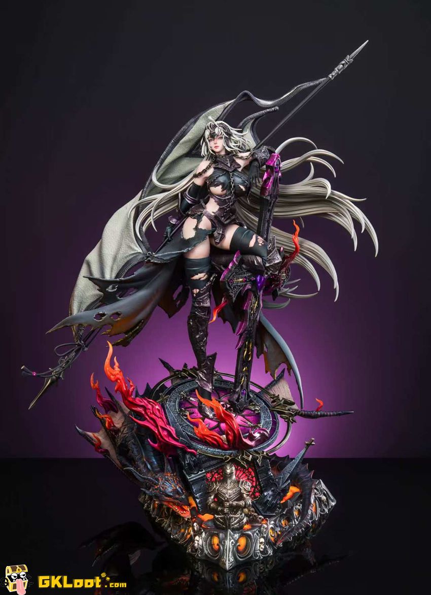 SD Studio 1/4 Fate/Grand Order Jeanne d'Arc Statue - View 3 SD Studio 1/4 Fate/Grand Order Jeanne d'Arc Statue - View 3