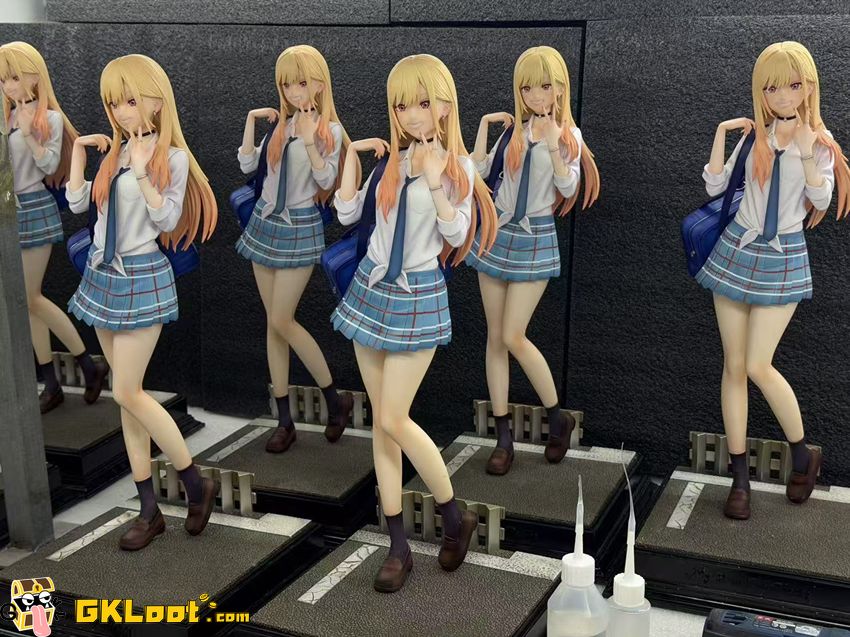 HeRa Studio 1/4 My Dress-Up Darling Kitagawa Marin Statue - View 5 HeRa Studio 1/4 My Dress-Up Darling Kitagawa Marin Statue - View 5