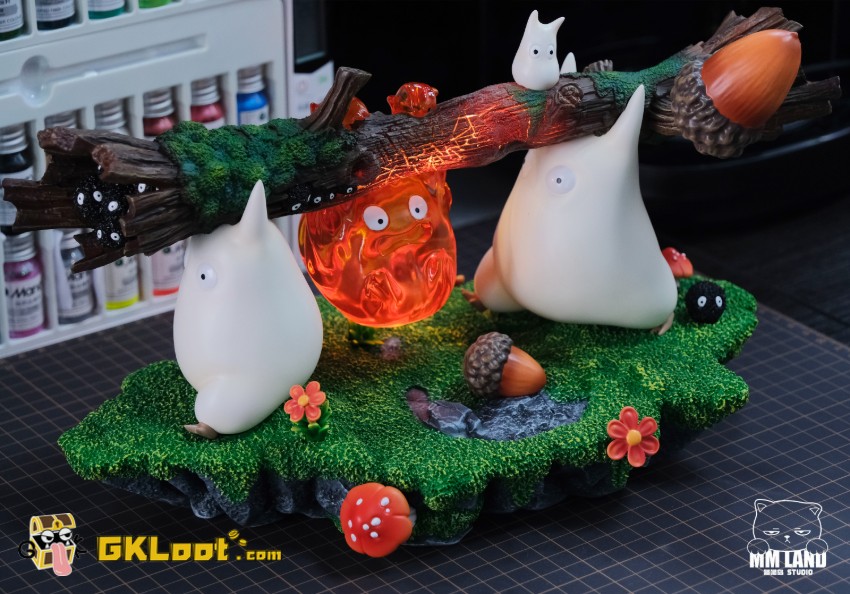 Mmland Studio Howl's Moving Castle & My Neighbor Totoro Calcifer & Totoro Statue w/ LED - View 4 Mmland Studio Howl's Moving Castle & My Neighbor Totoro Calcifer & Totoro Statue w/ LED - View 4