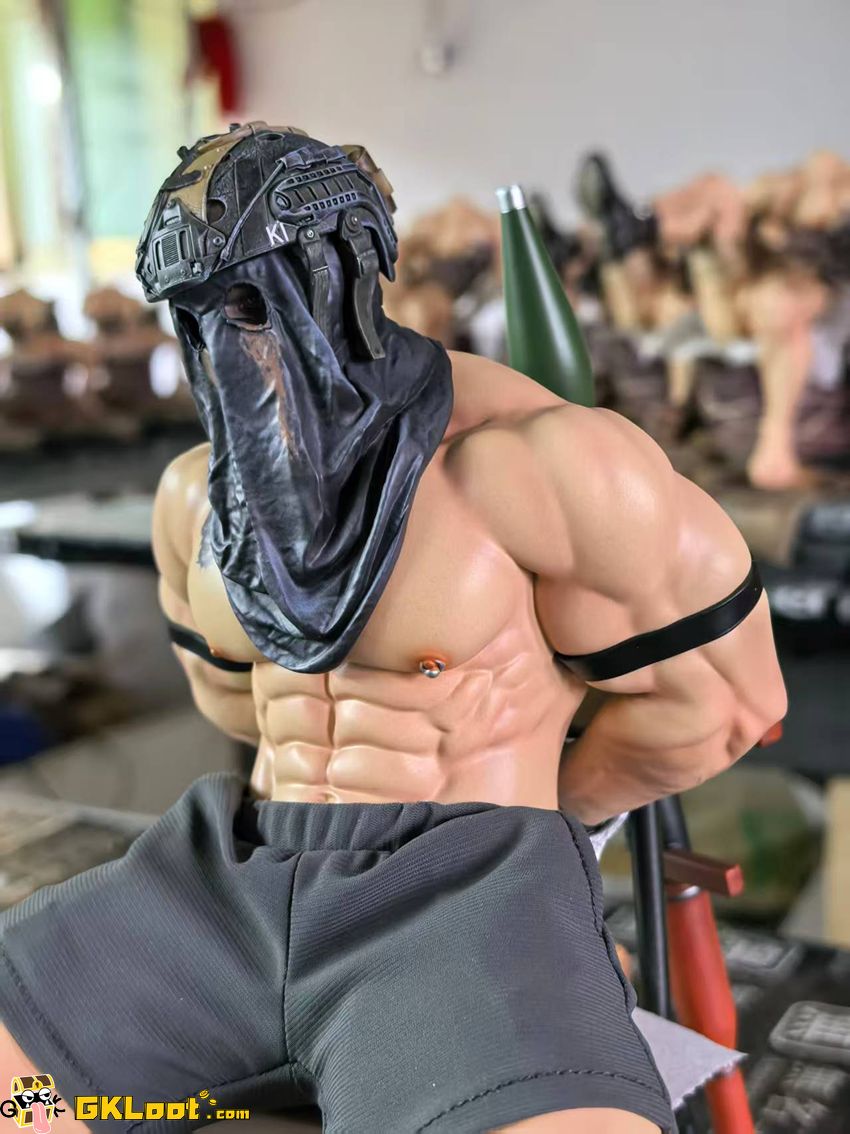 NL Studio 1/6 Call of Duty König & Simon Riley Statue - View 4 NL Studio 1/6 Call of Duty König & Simon Riley Statue - View 4