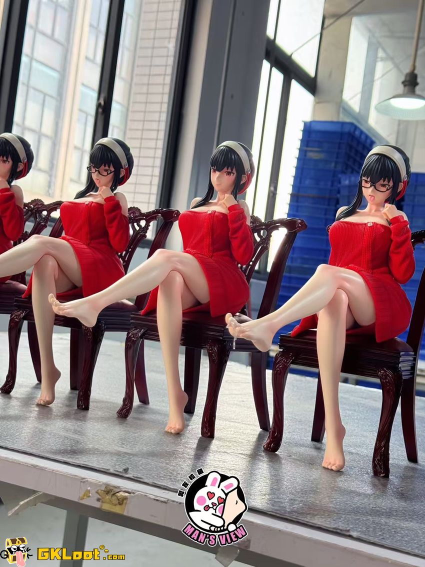 MAN'S VIEM Studio 1/4 Spy × Family Yor Forger Statue - View 5 MAN'S VIEM Studio 1/4 Spy × Family Yor Forger Statue - View 5