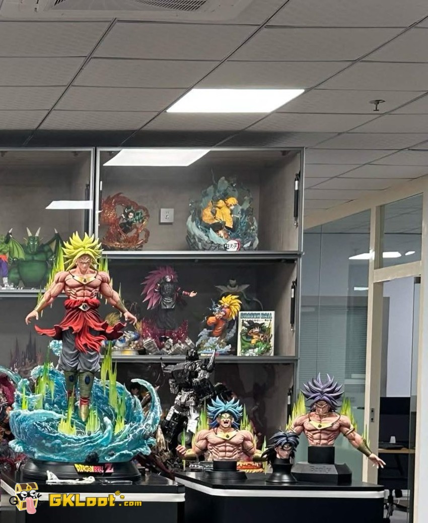 TOP1 Studio Dragon Ball Broly Statue - View 1 TOP1 Studio Dragon Ball Broly Statue - View 1